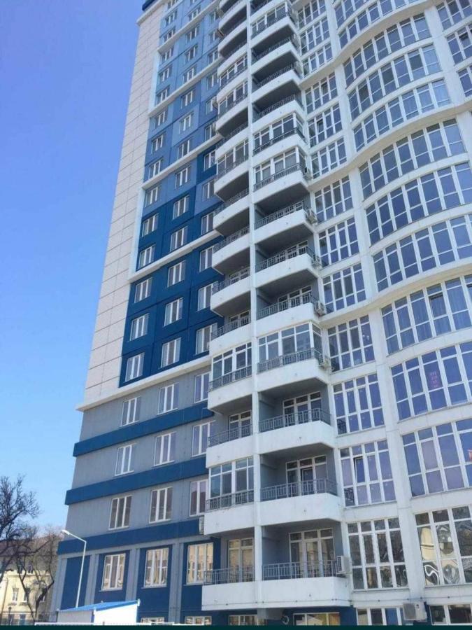 Apartment красивая в новом доме вблизи от моря!
